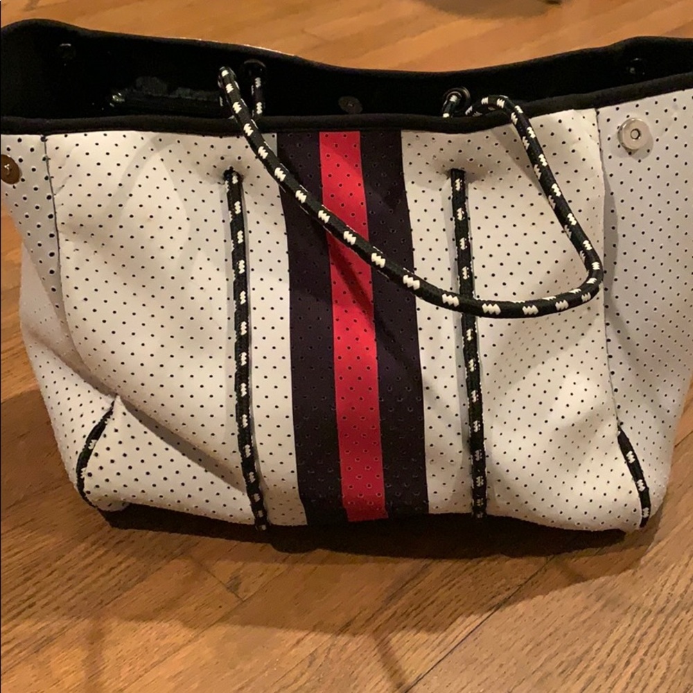 Neoprene bag